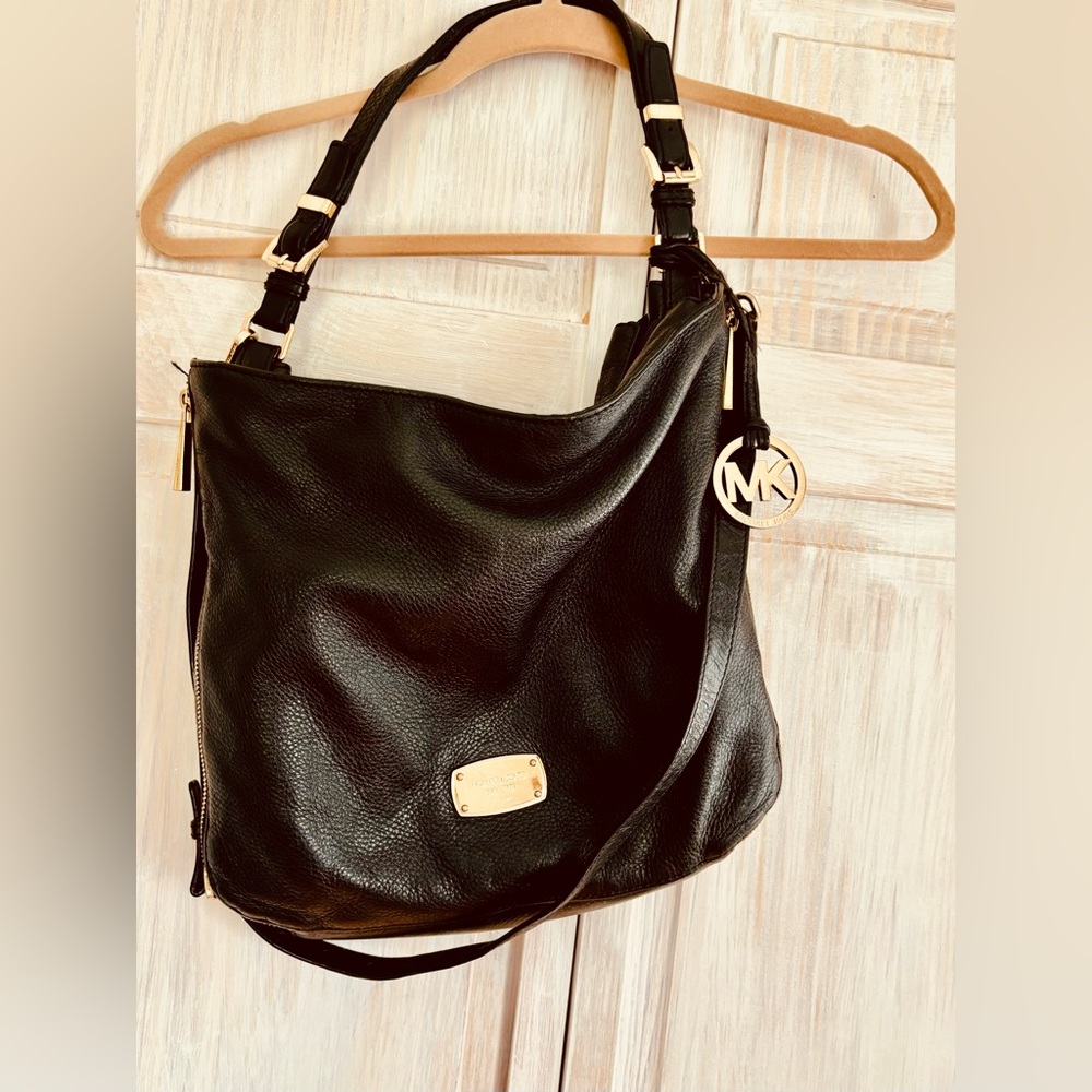 Michael Kors Convertible Crossbody Bag - BLACK